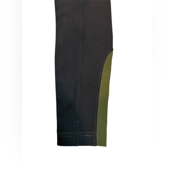 Athleta Headlands Hybrid High-rise
Cargo Leggings - Picture 9 of 10